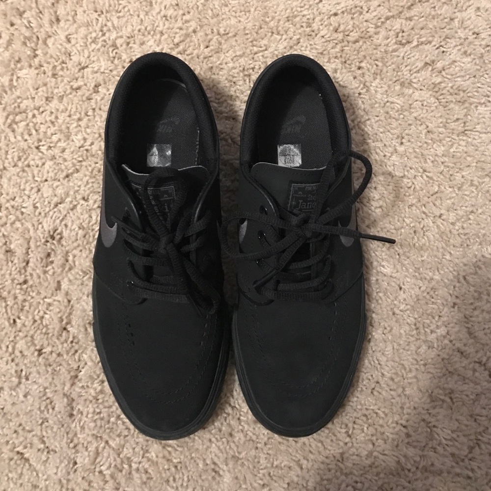 All Black Stefan Janoskis